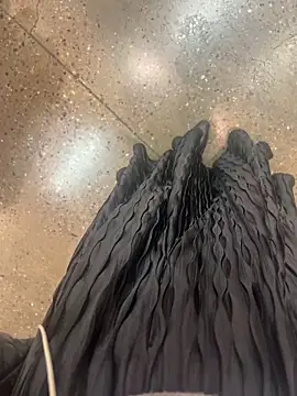 Snapshot of xiaoyuan01 chatting on 10/27/25, 01:53 xiaoyuan01 online show from 10/27/25, 01:53