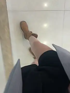 Snapshot of xiaoyuan01 chatting on 11/07/25, 03:28 xiaoyuan01 online show from 11/07/25, 03:28