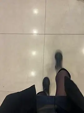 Snapshot of xiaoyuan01 chatting on 11/10/25, 03:27 xiaoyuan01 online show from 11/10/25, 03:27