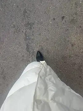 Snapshot of xiaoyuan01 chatting on 12/04/25, 01:26 xiaoyuan01 online show from 12/04/25, 01:26