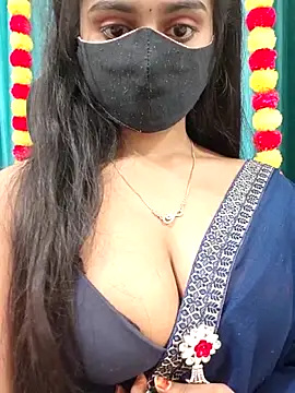 Aanya hotty online show from 11/12/25, 02:28