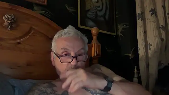 poggles online show from 11/13/25, 08:30