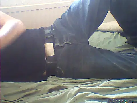 Snapshot of rimbaud77 chatting on 09/25/25, 02:32 rimbaud77 online show from 09/25/25, 02:32