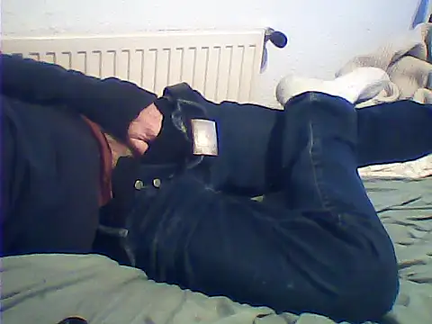 Snapshot of rimbaud77 chatting on 10/28/25, 04:53 rimbaud77 online show from 10/28/25, 04:53