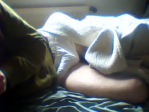 Snapshot of rimbaud77 chatting on 01/17/26, 10:31 rimbaud77 online show from 01/17/26, 10:31