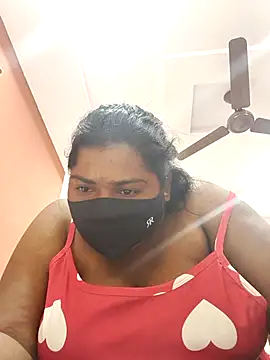 Liyaa 24 online show from 04/04/26, 07:33