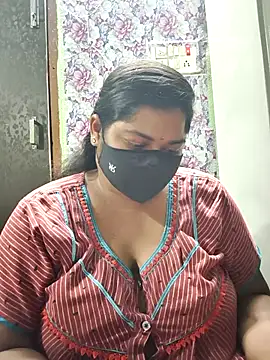 Liyaa 24 online show from 04/12/26, 05:07