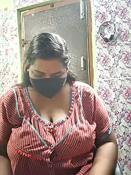 Liyaa 24 online show from 04/15/26, 05:31