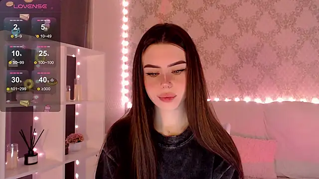 HolyMiax online show from 10/17/25, 03:31