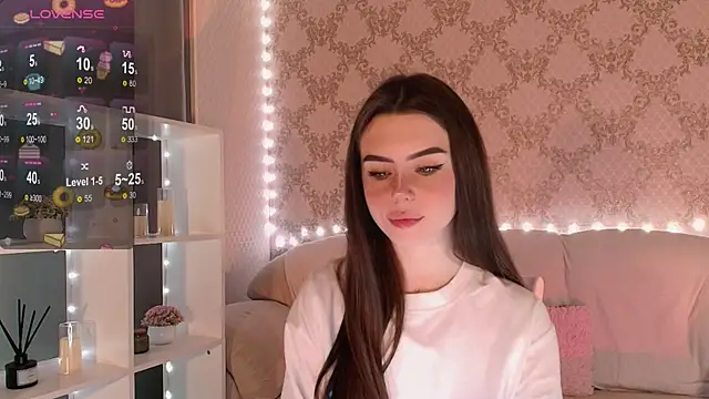 HolyMiax online show from 11/24/25, 03:06