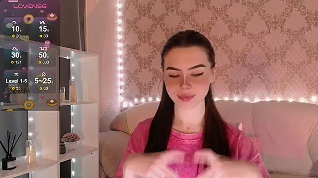 HolyMiax online show from 11/26/25, 03:40