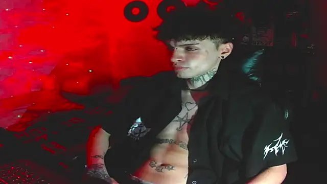 Snapshot of prince_x_dark chatting on 09/18/25, 06:48 prince x dark online show from 09/18/25, 06:48