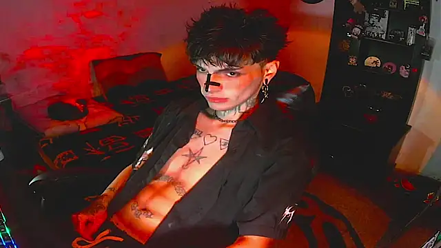 Snapshot of prince_x_dark chatting on 10/19/25, 05:08 prince x dark online show from 10/19/25, 05:08