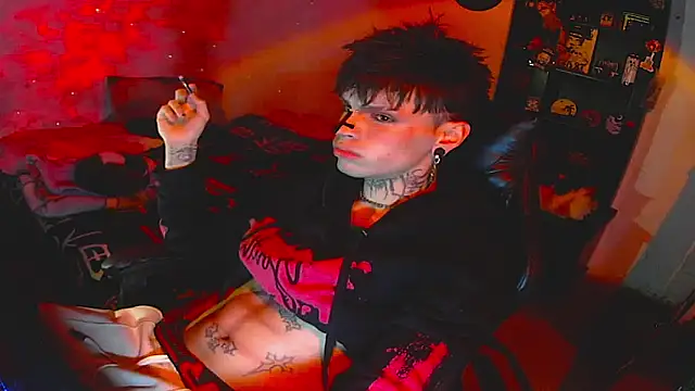 Snapshot of prince_x_dark chatting on 10/22/25, 06:35 prince x dark online show from 10/22/25, 06:35