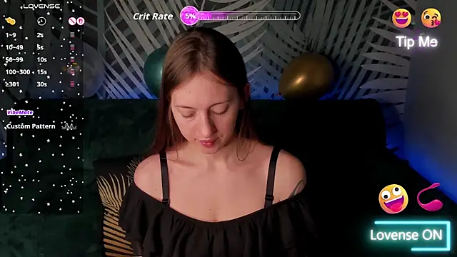 Snapshot of ChristyCrayme chatting on 04/05/26, 10:18 ChristyCrayme online show from 04/05/26, 10:18