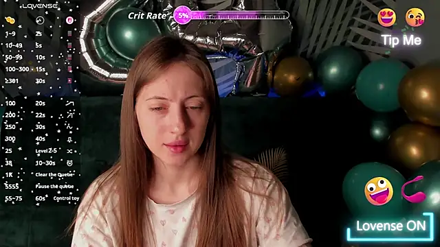 Snapshot of ChristyCrayme chatting on 04/06/26, 10:00 ChristyCrayme online show from 04/06/26, 10:00