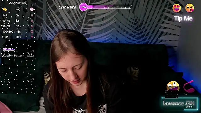 Snapshot of ChristyCrayme chatting on 04/16/26, 10:34 ChristyCrayme online show from 04/16/26, 10:34