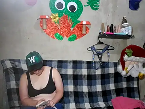 Snapshot of twodoo chatting on 12/05/25, 04:36 twodoo online show from 12/05/25, 04:36