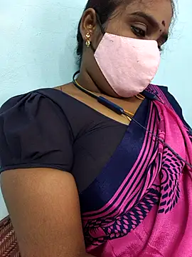 Snapshot of Tamil_riyalini12 chatting on 12/19/25, 05:14 Tamil riyalini12 online show from 12/19/25, 05:14