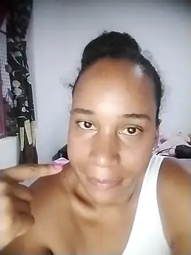 Snapshot of EbonyHorrny chatting on 10/28/25, 10:01 EbonyHorrny online show from 10/28/25, 10:01