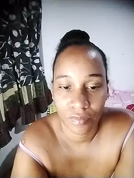 Snapshot of EbonyHorrny chatting on 11/05/25, 01:49 EbonyHorrny online show from 11/05/25, 01:49