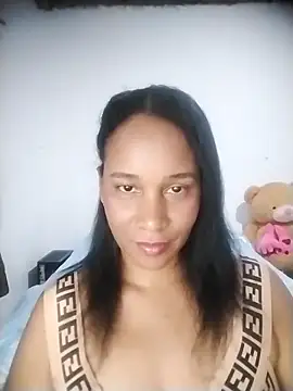 Snapshot of EbonyHorrny chatting on 11/12/25, 01:50 EbonyHorrny online show from 11/12/25, 01:50