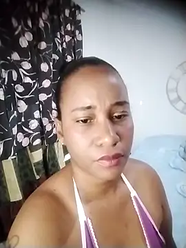 Snapshot of EbonyHorrny chatting on 11/25/25, 01:33 EbonyHorrny online show from 11/25/25, 01:33