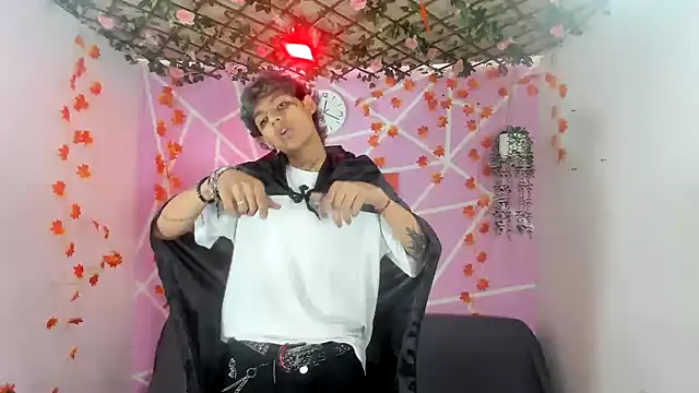 Bastian boyshot77 online show from 10/23/25, 02:38