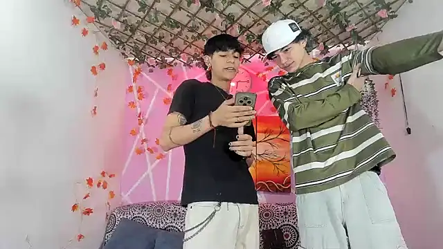 Bastian boyshot77 online show from 12/14/25, 04:01