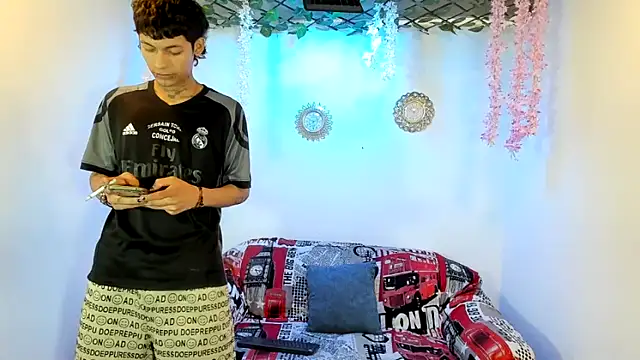 Bastian boyshot77 online show from 02/01/26, 07:45