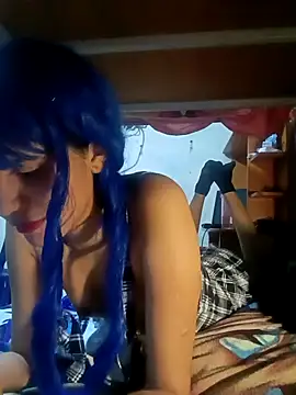 Snapshot of famousfox-69 chatting on 03/04/26, 07:47 famousfox-69 online show from 03/04/26, 07:47