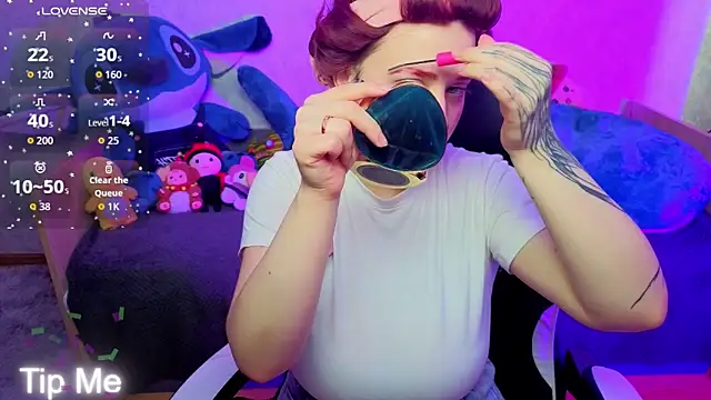 Mini Lady1 online show from 02/05/26, 08:41