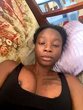 Snapshot of GeileErica chatting on 11/30/25, 03:49 GeileErica online show from 11/30/25, 03:49