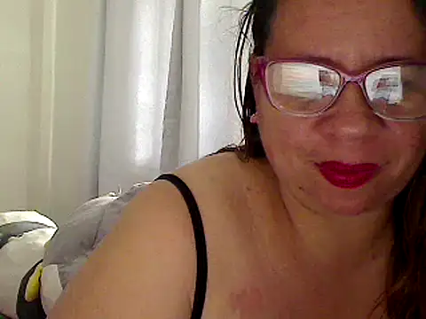 Snapshot of luciana69hot chatting on 02/15/25, 05:28 luciana69hot online show from 02/15/25, 05:28