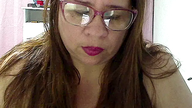 Snapshot of luciana69hot chatting on 01/07/26, 08:11 luciana69hot online show from 01/07/26, 08:11