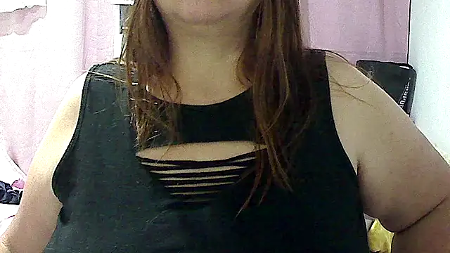 Snapshot of luciana69hot chatting on 02/03/26, 12:53 luciana69hot online show from 02/03/26, 12:53