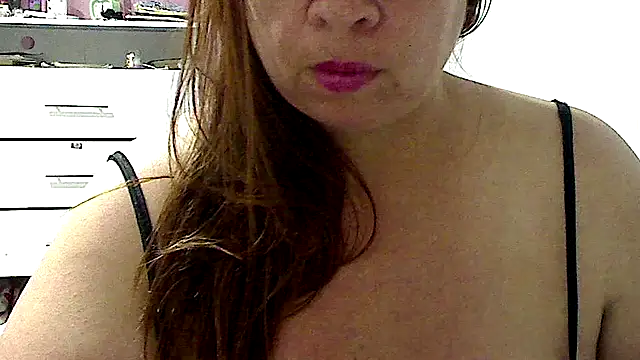 Snapshot of luciana69hot chatting on 02/23/26, 09:34 luciana69hot online show from 02/23/26, 09:34