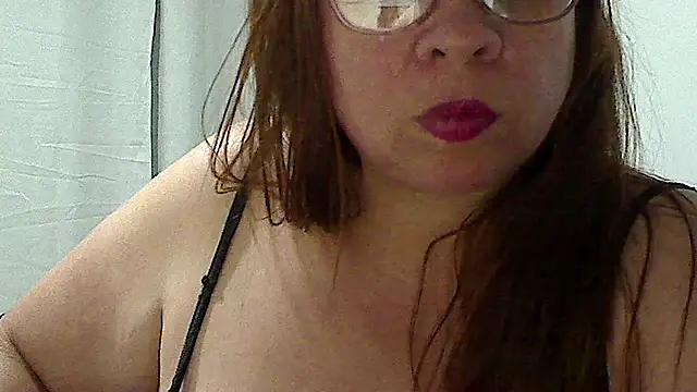 Snapshot of luciana69hot chatting on 03/28/26, 12:54 luciana69hot online show from 03/28/26, 12:54
