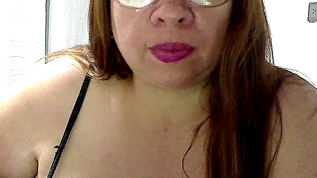 Snapshot of luciana69hot chatting on 03/31/26, 12:34 luciana69hot online show from 03/31/26, 12:34