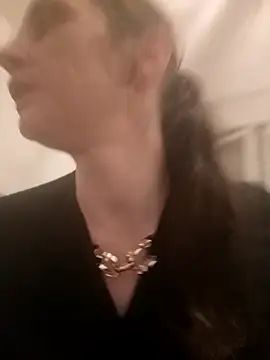 Snapshot of BestSexForYou chatting on 03/04/26, 11:27 BestSexForYou online show from 03/04/26, 11:27