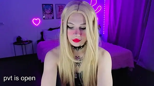 your little eva online show from 10/05/25, 09:45