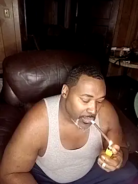 Snapshot of Mrbull67 chatting on 09/22/25, 04:14 Mrbull67 online show from 09/22/25, 04:14