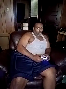 Snapshot of Mrbull67 chatting on 10/04/25, 05:00 Mrbull67 online show from 10/04/25, 05:00