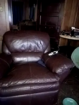 Snapshot of Mrbull67 chatting on 10/05/25, 11:57 Mrbull67 online show from 10/05/25, 11:57