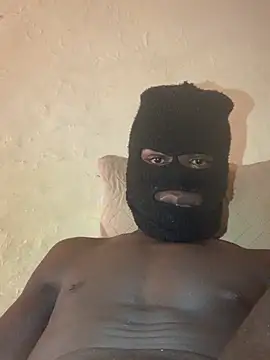 Snapshot of xgeee chatting on 10/21/25, 12:28 xgeee online show from 10/21/25, 12:28