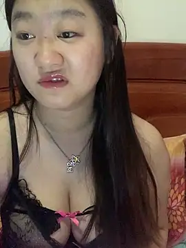 xialuo25 online show from 04/10/26, 12:27