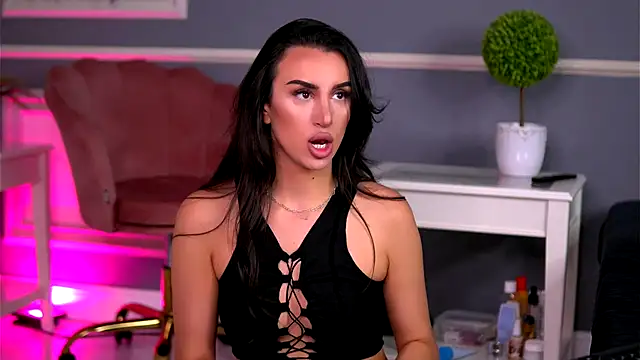 LucyxRios online show from 09/12/25, 09:15