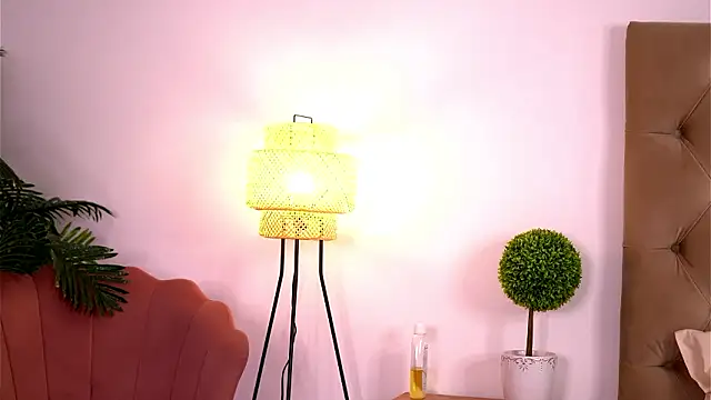 LucyxRios online show from 03/17/26, 08:23