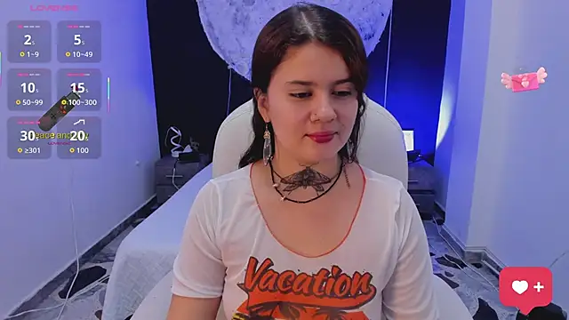 Snapshot of RosalineGrey chatting on 10/08/25, 04:54 RosalineGrey online show from 10/08/25, 04:54