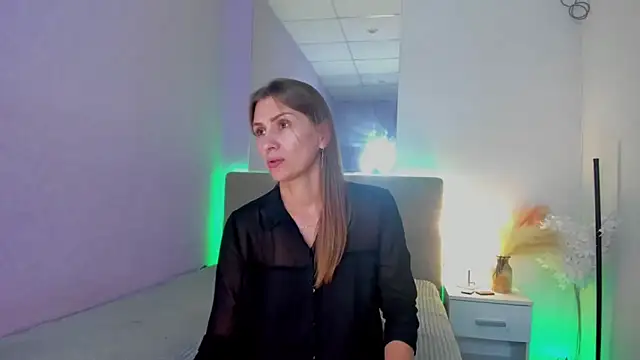 Snapshot of ChristyBrook chatting on 09/11/25, 08:09 ChristyBrook online show from 09/11/25, 08:09